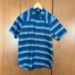 Patagonia Men's Vented Short Sleeve Shirt - Size Small